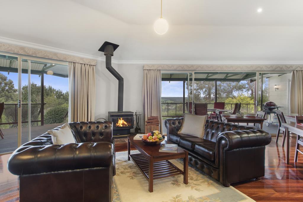 Shambhala Guesthouse Kangaroo Gully Екстериор снимка