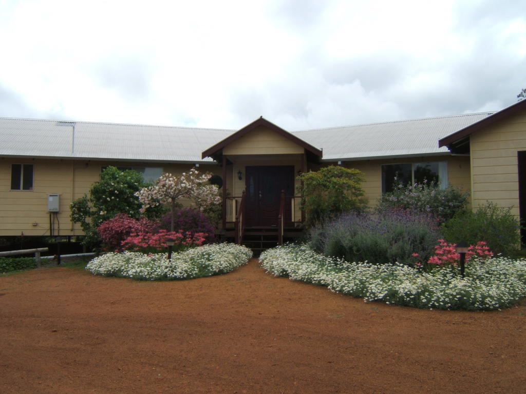 Shambhala Guesthouse Kangaroo Gully Екстериор снимка